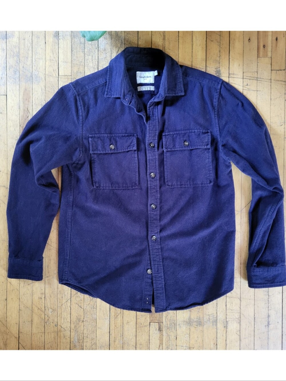Goodfellow & Co. Navy blue button up flannel shirt with two front pockets Sz S